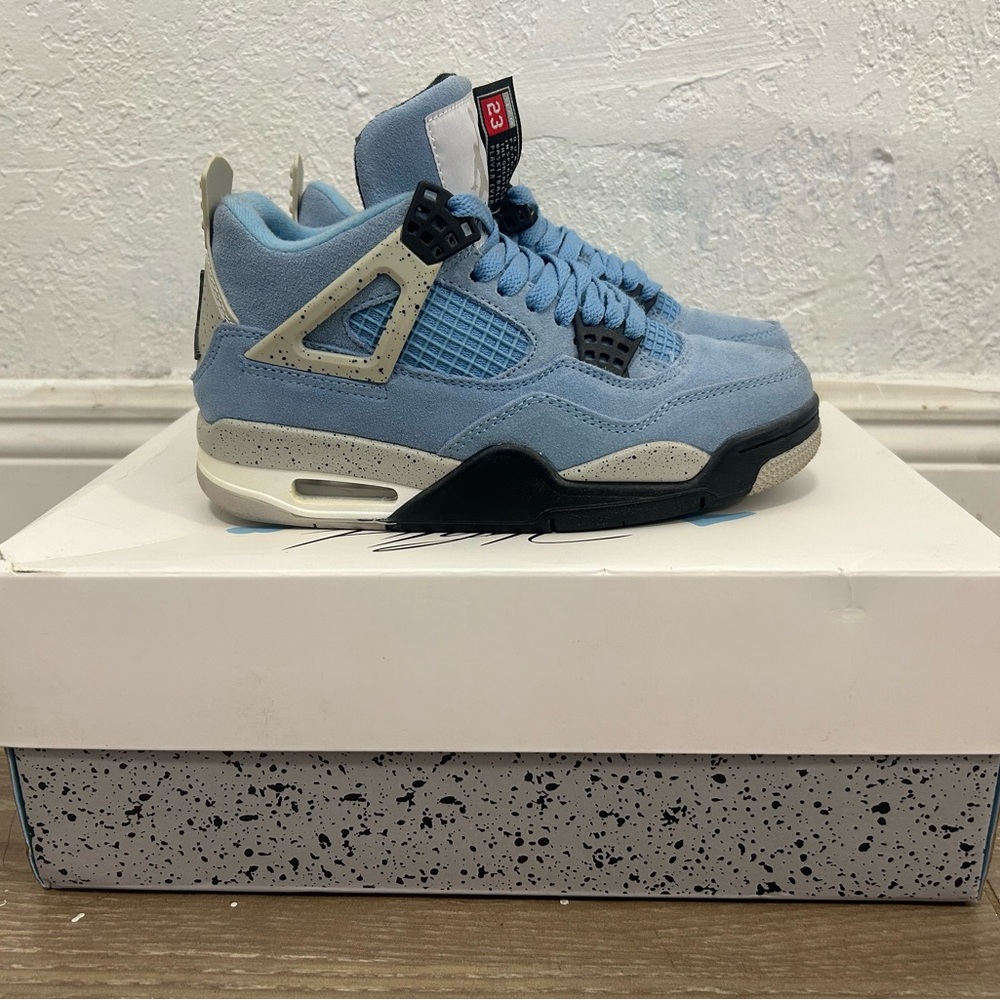 Jordan Women's Sneakers in Light Blue and Gray
